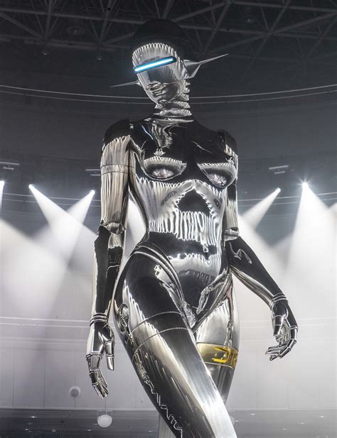 hajime sorayama Dior